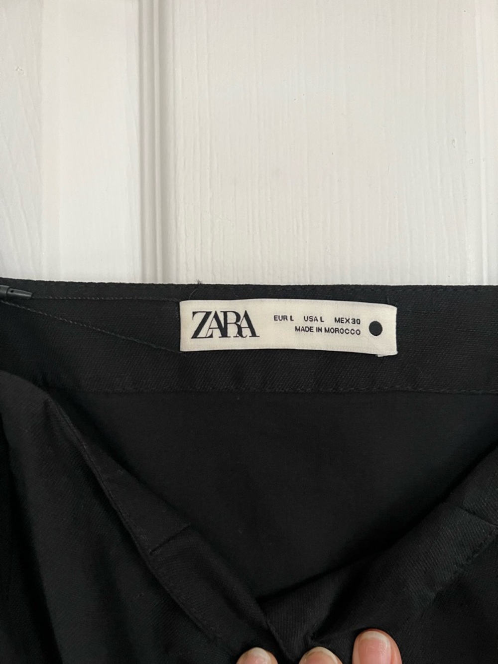 Zara Black Button-Front Spaghetti-Strap Romper - Picture 4 of 6
